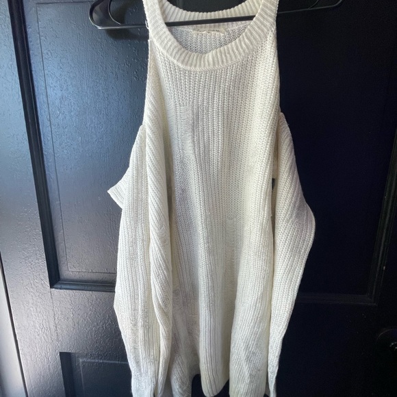 Love More 1x White Metallic Cold Shoulder Sweater - Picture 2 of 7